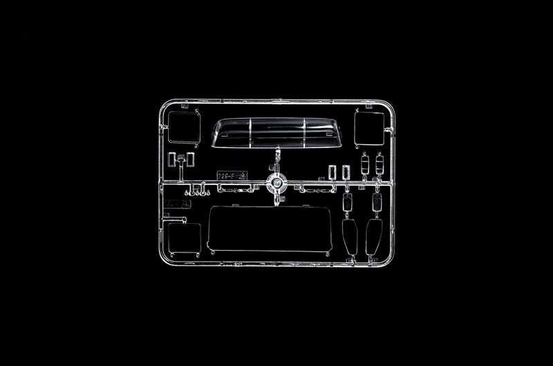 Italeri 3943 Mercedes Benz 2238